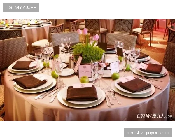 许昕又在饭局上喝到凌晨？这自律人设是不是有点绷不住了